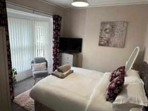 3 bed Cozy Antrim Apartment with Great Views